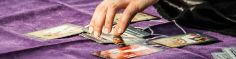 7 Signs That It's Time to See a Psychic 2025