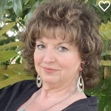 10 Best Online Tarot Readers in 2025 — Full List