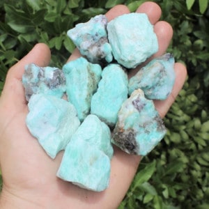 10 Best Crystals to Attract Your Soulmate With Ease