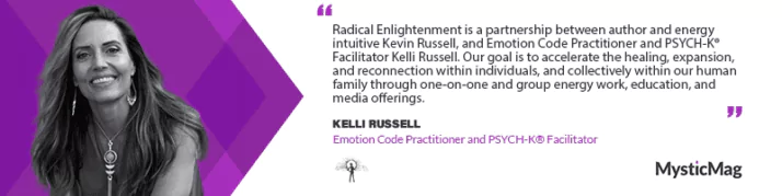 The Essence of Knowledge - Kelli Russell